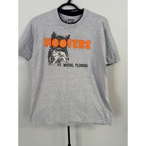 Hooters Ft‎ Myers Florida T-Shirt Mens Large Gray More Than A Mouth Vintage L.A.